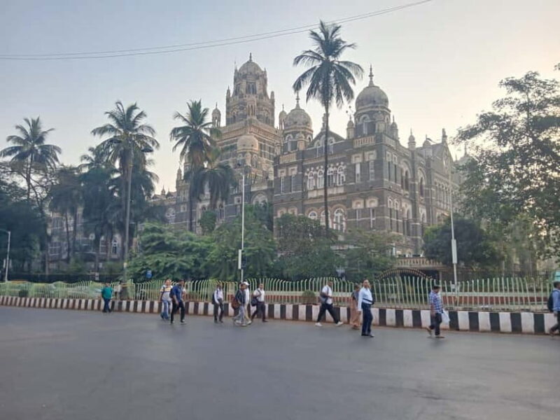 Mumbai: Before the City Roars - Watch Mumbai Wake Up - Key Points