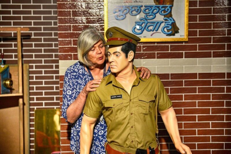 Mumbai: Bollywood Studio Half-Day Tour - Who Should Consider This Tour?