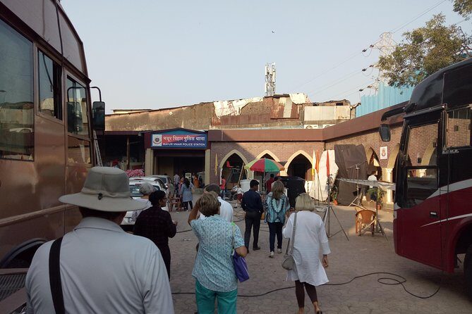 Mumbai Bollywood Studio Tour in Private Vehicle - Experience the Magic of Bollywood with a Private Mumbai Studio Tour