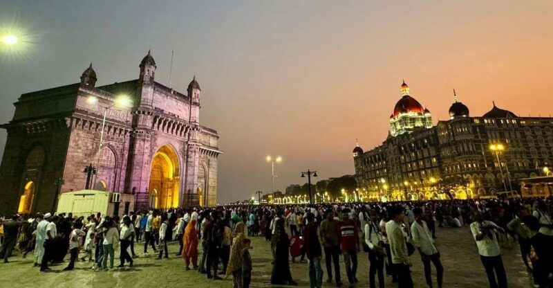 Mumbai By Night: Lights & Luminance - Key Points