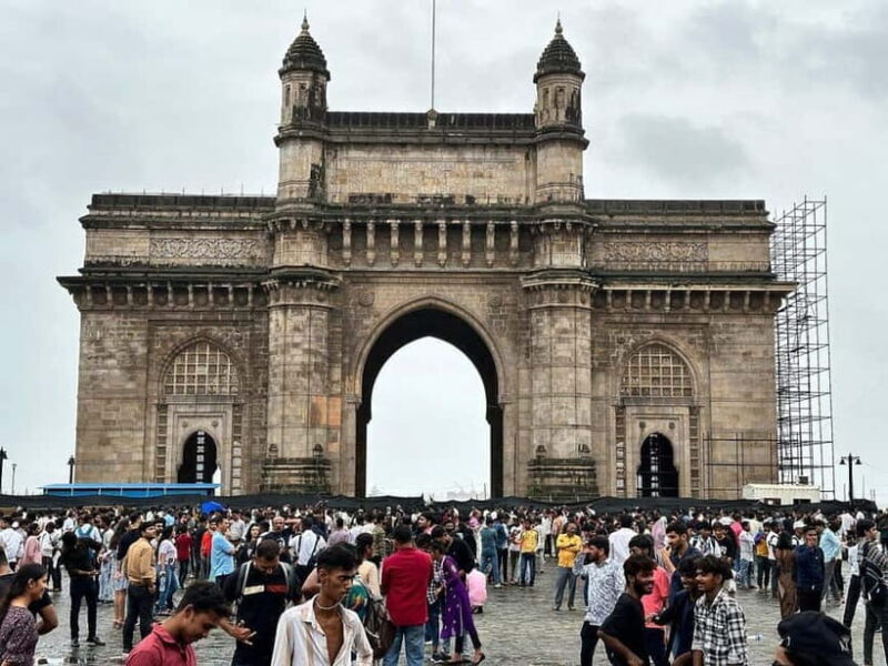 Mumbai: City of Dreams Tour in Private Vehicle with Guide - Practical Tips for Your Day