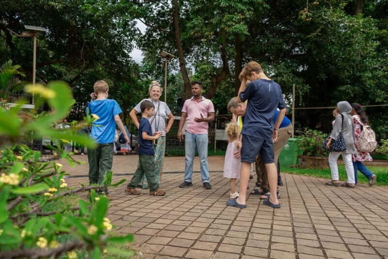 Mumbai: City & Slum Full-Day Exploration - What travelers can expect: An honest look at the experience