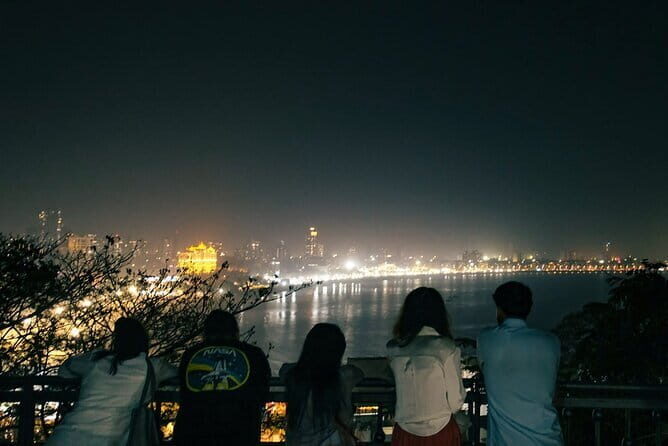 Mumbai City Tour with Licensed Guide and Lunch - FAQ