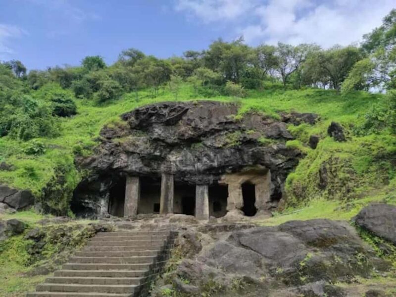 Mumbai: Elephanta Caves Guided Tour with Ferry & Lunch - A Closer Look at the Elephanta Caves Guided Tour
