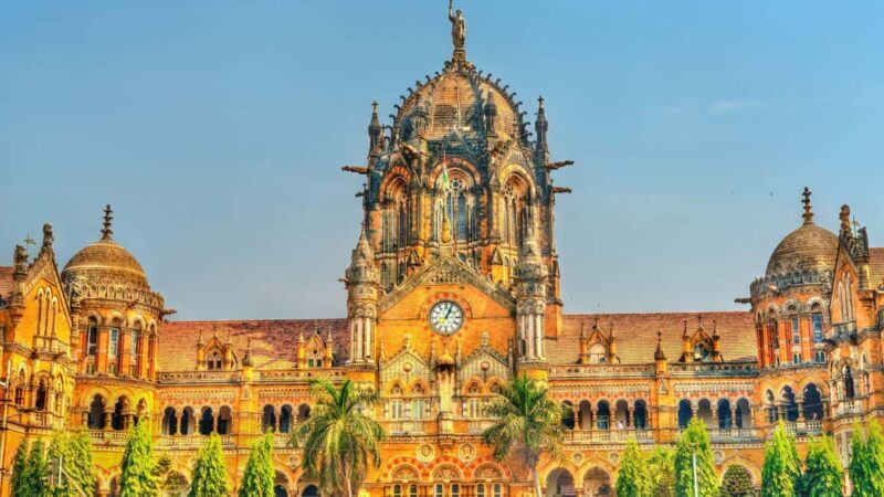 Mumbai: Local Train Ride and City Highlights Day Tour - Who is this tour best for?