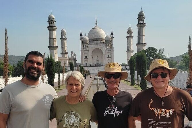 Mumbai to Aurangabad: Ajanta & Ellora with Return Flights - FAQ