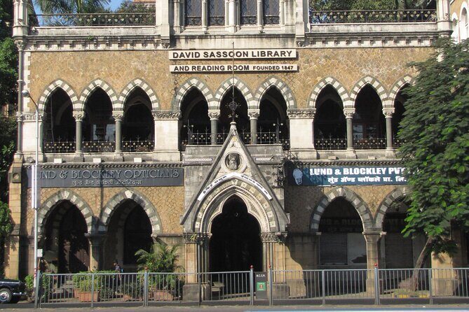 Mumbai's Historical Architecture: A Self-Guided Audio Tour - Who Will Benefit Most?