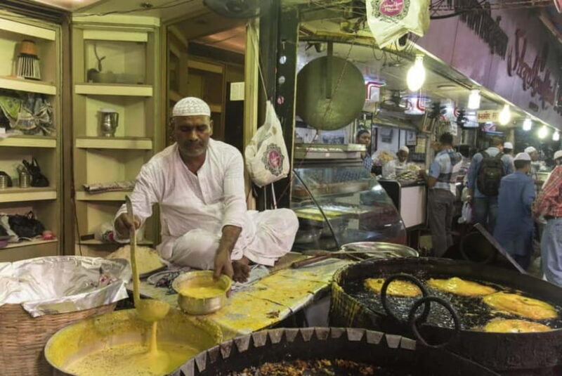 Mumbais Street Food Heaven: Mohammad Ali Road Special Tour - Key Points