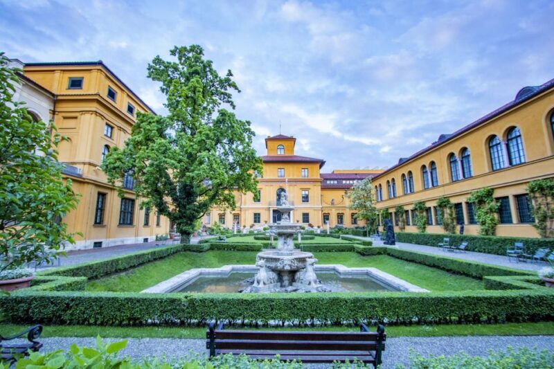 Munich: Capture the most Photogenic Spots with a Local - Key Points