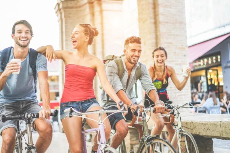 Munich: Highlights Private Bike Tour with Licensed Guide - Key Points