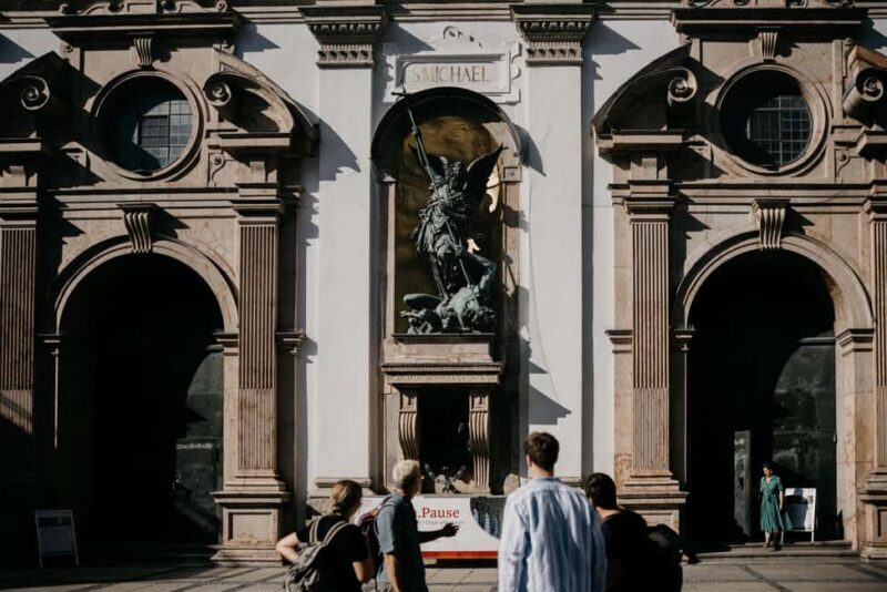 Munich in 500 Years: An Architectural Time Machine - Munich in 500 Years: An Architectural Time Machine