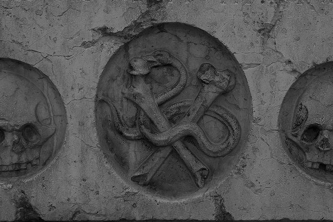 Munich Macabre Group Walking Tour - Key Points