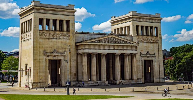 Munich: National Socialism Historical Tour in GERMAN - A Deep Dive into the Munich: National Socialism Historical Tour