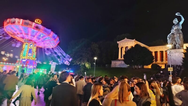 Munich: Oktoberfest Tour & Big Beerhall Evening Reservation - FAQs