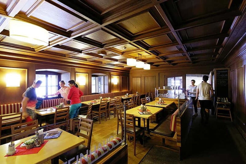 Munich: Private Eagle's Nest Tour, WW2 Museum-Entry & Lunch - Key Points