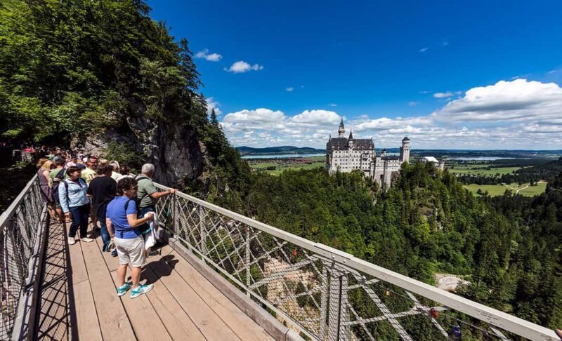Munich: Private Neuschwanstein & Linderhof Tour & Lunch - Exploring Bavaria’s Finest: Private Neuschwanstein & Linderhof Tour with Lunch