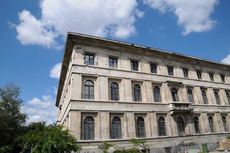 Munich: Private or Group Third Reich and WWII Walking Tour - The Significance of Original Buildings and Locations