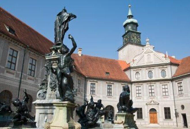 Munich Private & Personalized Half-Day Tour with a Local Guide - Engaging Overview