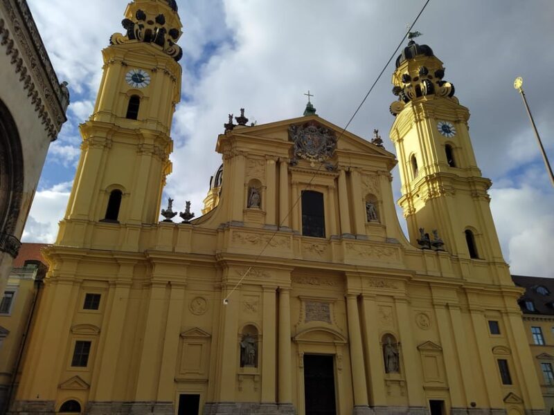 Munich: Private walking tour - Churches of Munich - Key Points