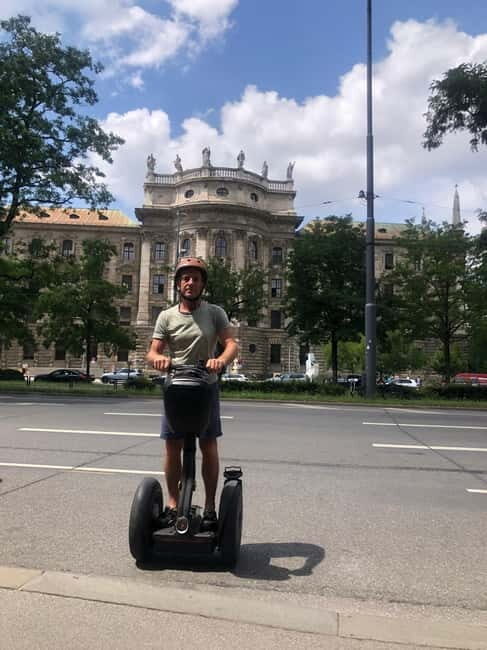 Munich Specials (choose!): OldTown, Dachau, 10Tastes, Spooky - FAQ about Munich Specials Tour