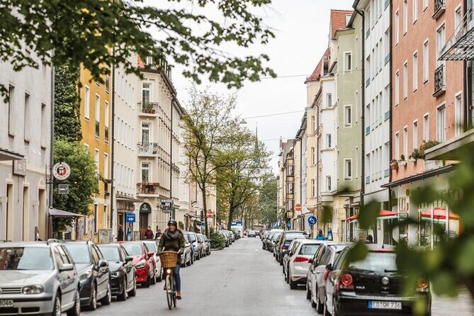 Munich Walking Tour: Private Highlights & Hidden Gems by a Local - Detailed Breakdown of the Itinerary and Highlights