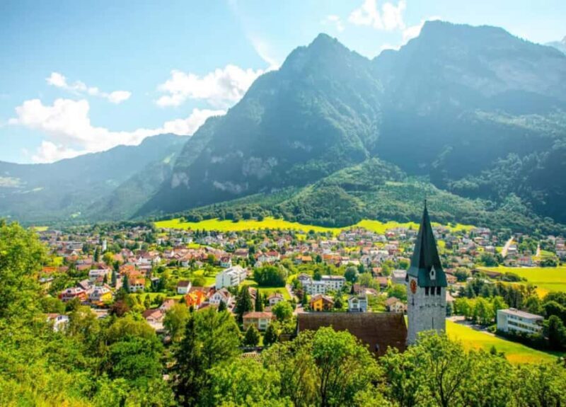 Munich: Zurich, Austria, Liechtenstein and Lindau Day Trip - Who Will Love This?