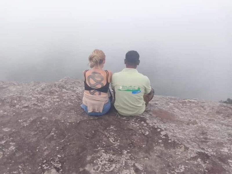 Munnar: Sunrise Trekking Adventure with Breakfast - Setting the Scene: What the Tour Offers