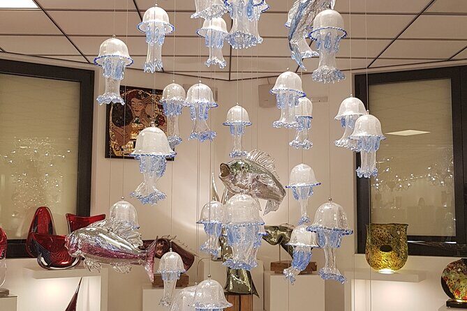 Murano glass art Team where WOWW is guaranteed - The Sum Up