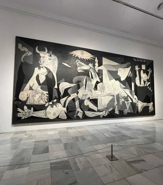 Museo Reina Sofía: Private visit with art expert - A Deep Dive into the Experience