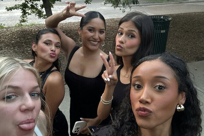 Museum Park and Houston Murder Mystery Outdoor Detective Game - Exploring Houston in a Whole New Way: The Museum Park and Murder Mystery Outdoor Detective Game