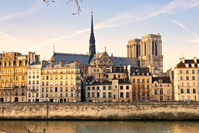 MUST SEE! History of Paris City & #1 Louvre Museum Exclusive Tour - Detailed Itinerary Breakdown