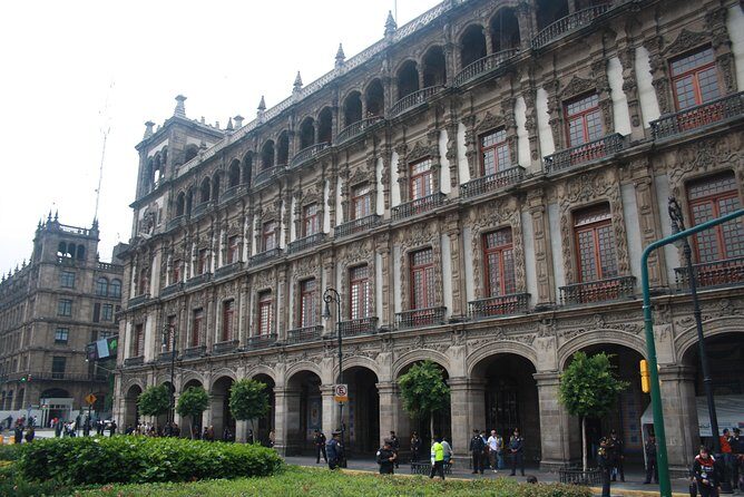 MX CITY Private Tour of the historic center and visit of the ANTHROPOLOGY MUSEUM - An In-Depth Look at the Tour