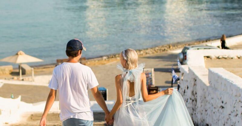Mykonos: 1 hour private photo session in Mykonos Town - Key Points