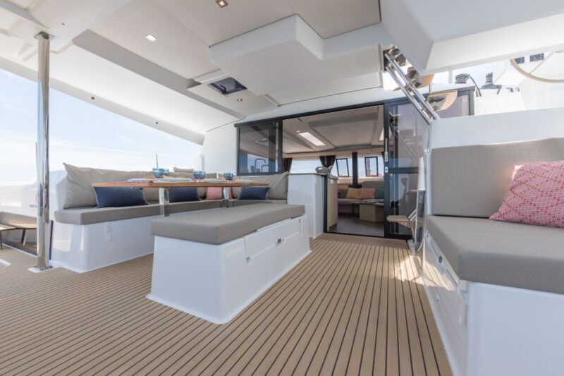 Mykonos: Catamaran Cruise with 3-Course Meal and Transfers - Considerations to Keep in Mind