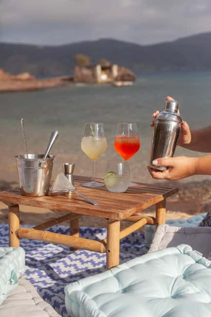 Mykonos: Cocktail Making Class on a Secluded Beach - Key Points
