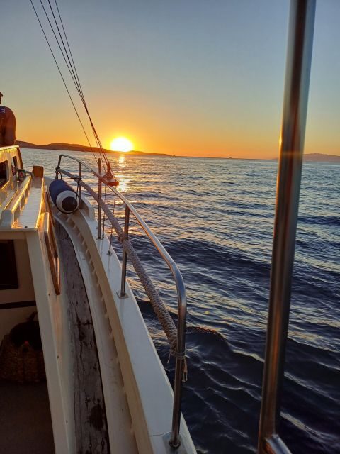Mykonos Private Sunset tour with traditional boat - Key Points