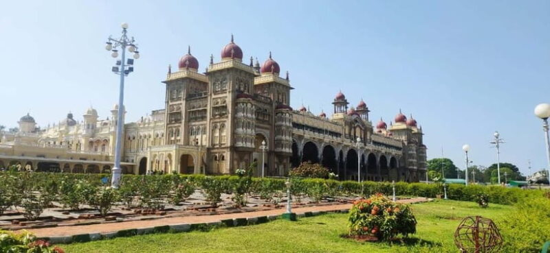 Mysore: Palace, Art Gallery & Devaraja Market Walking Tour - Key Points