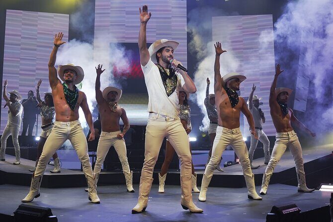 MYST Cancun Tickets Mexican Madness Music Show and Dinner - A Fun Night Out at MYST Cancun’s Mexican Madness