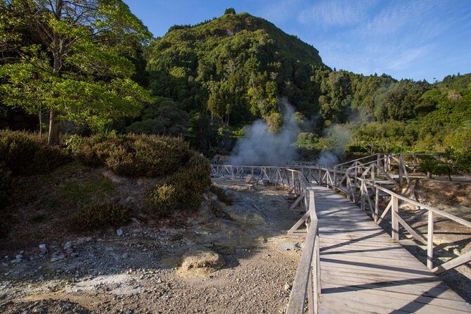 Mystic Furnas - Canoeing + Terra Nostra - Who Will Appreciate This Tour?