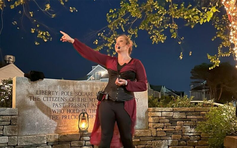Mystic: Ghosts of Christmas Past Downtown Walking Tour - The Itinerary: What to Expect at Each Stop