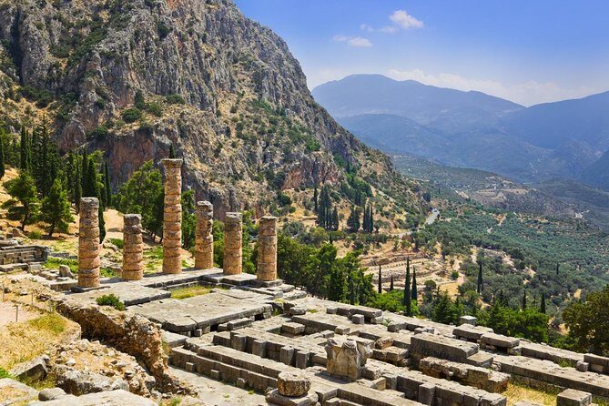 Mystical Delphi & Hosios Loukas Byzantine Wonder Luxury Day Tour - FAQ