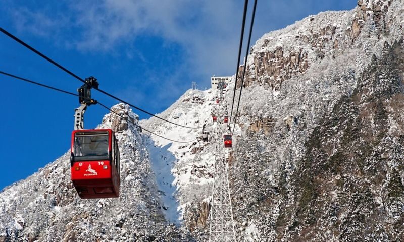 Nabana no Sato & Gozaishodake Ropeway Day Tour from Osaka - A mountain ride followed by a garden of light