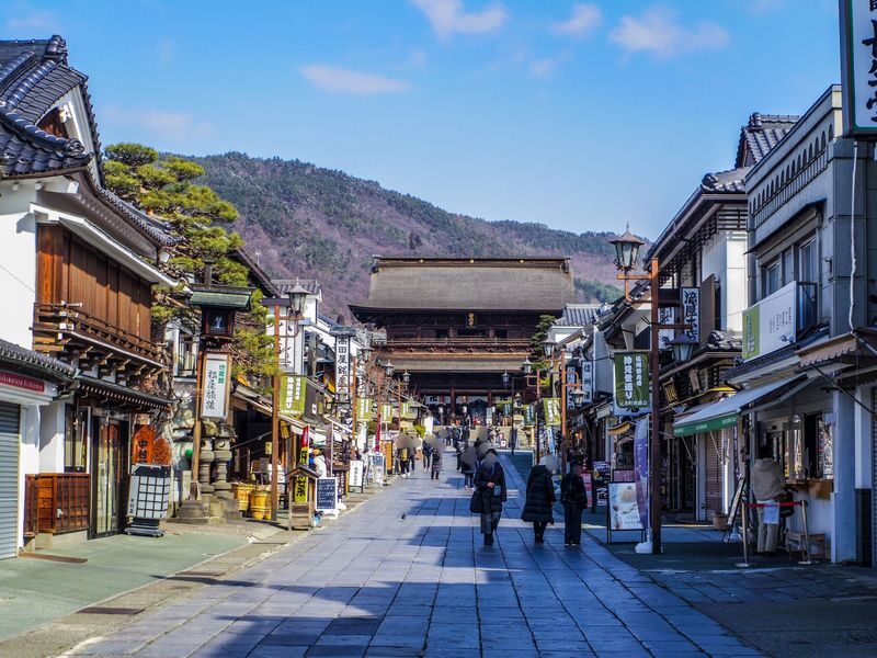 Nagano Jigokudani Monkey Park, Togakushi Shrine, Zenkoji Temple & Sake Culture Experience Day Tour (Departing from Nagano) - Zenkoji’s temple grounds and approach