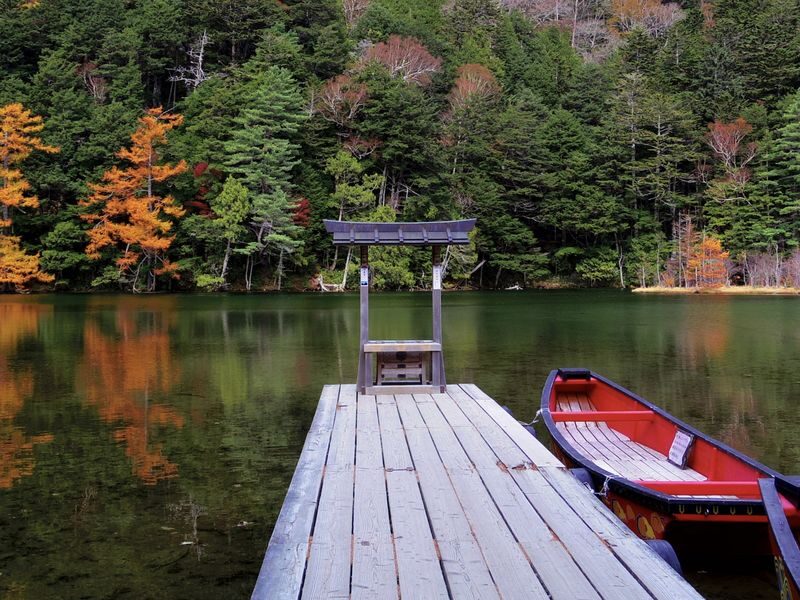 Nagano: Kamikochi Hiking Day Trip (Including 3.5 hours of Free Time) (Departing from Nagoya) - The longer walk toward Myojin Pond
