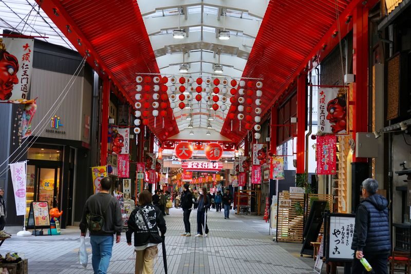 Nagoya Classic Day Tour: Nagoya Castle + Toyota Commemorative Museum of Industry and Technology + Osu Kannon (From Osaka, Guaranteed Departure for 1) - The Osaka ride and the value of a guide