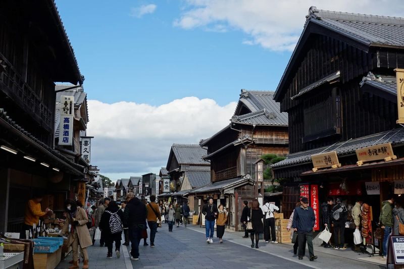 Nagoya Full-Day Ise Grand Shrine & Toba Aquarium Tour with Meoto Iwa - Three very different sides of Mie in one day