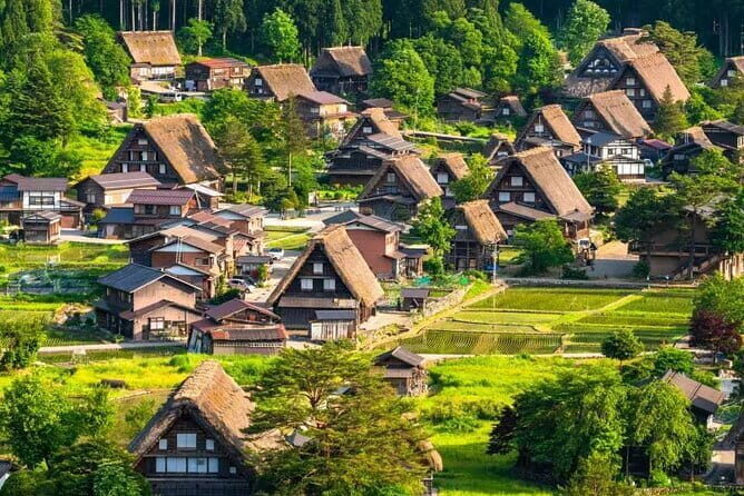 Nagoya to Hida Takayama, Shirakawa-go Gassho Village Day Tour - Key Points
