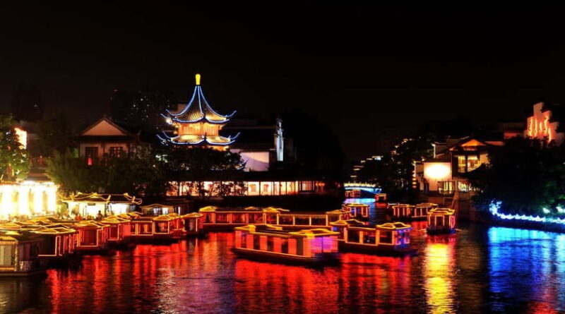 Nanjing: Green Boulevards, Bookstore Warmth & Scenic River - FAQ