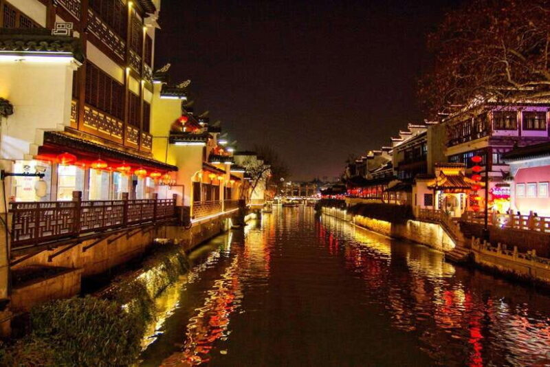 Nanjing: Night Cruise on Outer Qinhuai River for Adults - Key Points