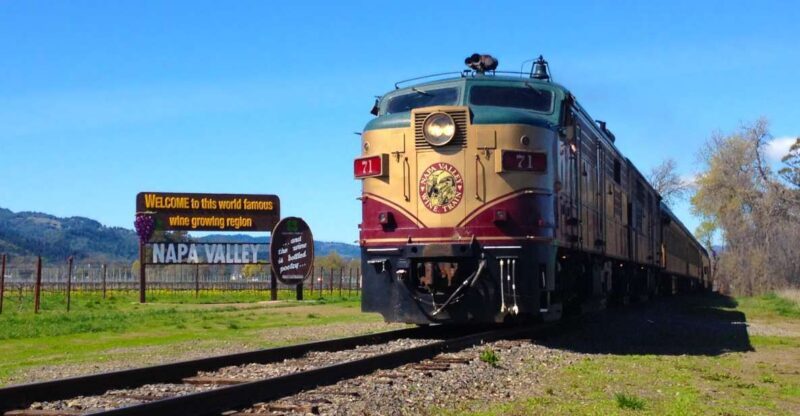 Napa Valley Wine Train: Gourmet Express Lunch or Dinner - Who Will Love This Experience?